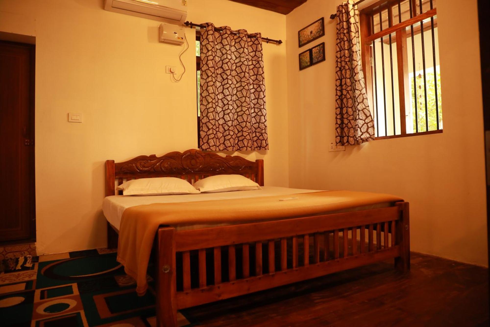 Kovalam Lake View Villa Vellayani Экстерьер фото