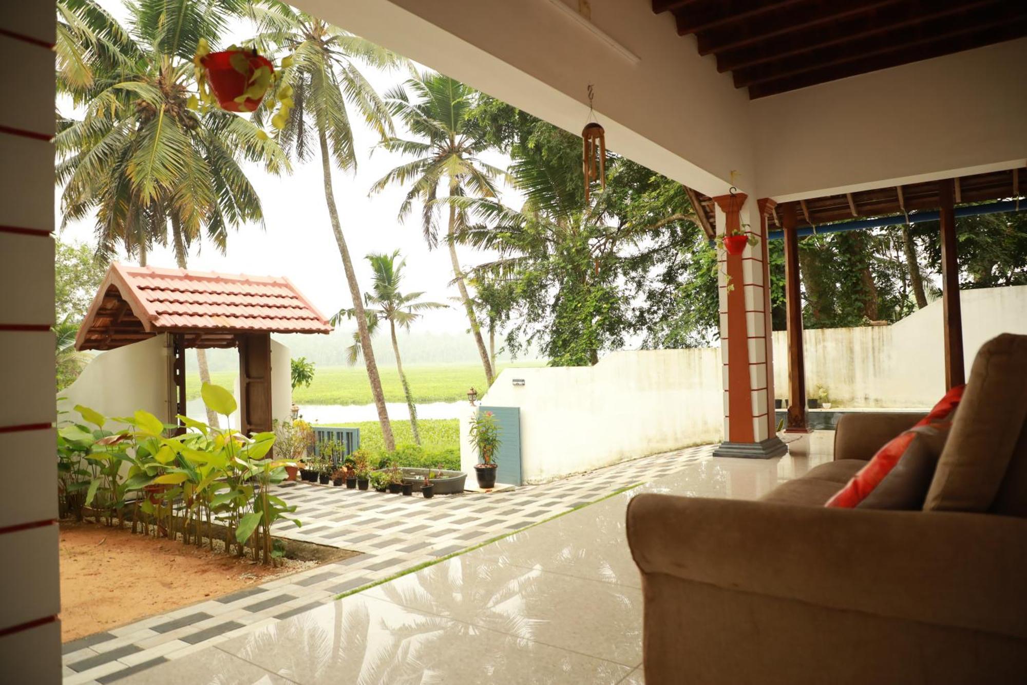 Kovalam Lake View Villa Vellayani Экстерьер фото