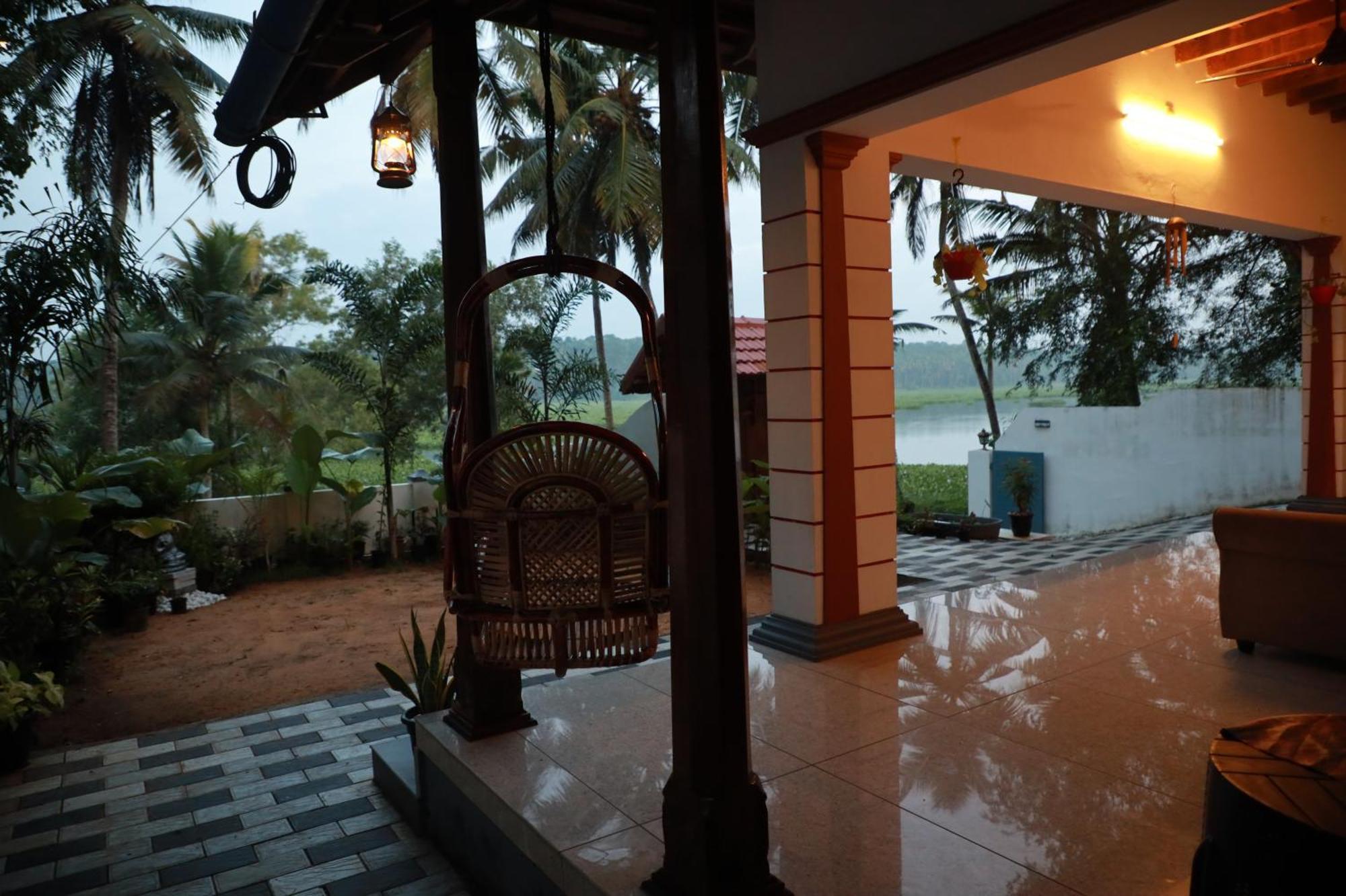 Kovalam Lake View Villa Vellayani Экстерьер фото