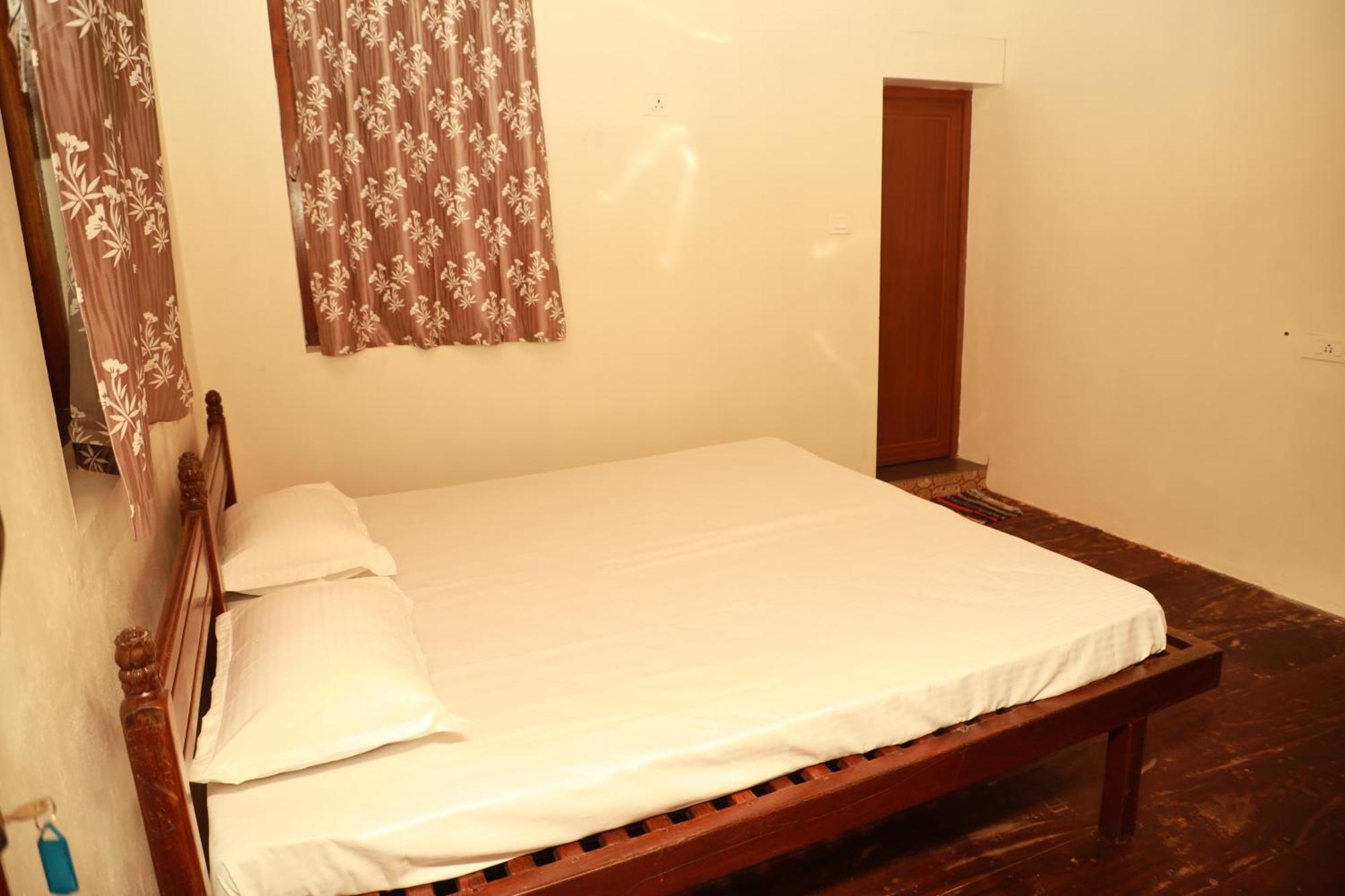 Kovalam Lake View Villa Vellayani Экстерьер фото